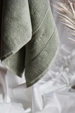 Luin Living Pyyhkeet<Organic Elegance jättipyyhe 100x150cm ash green