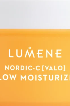 Hot VALO Heleyttävä kosteusvoide 50 ml Kasvojenhoito