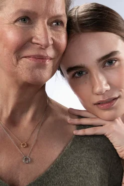 Lumoava Korut<Aina riipus