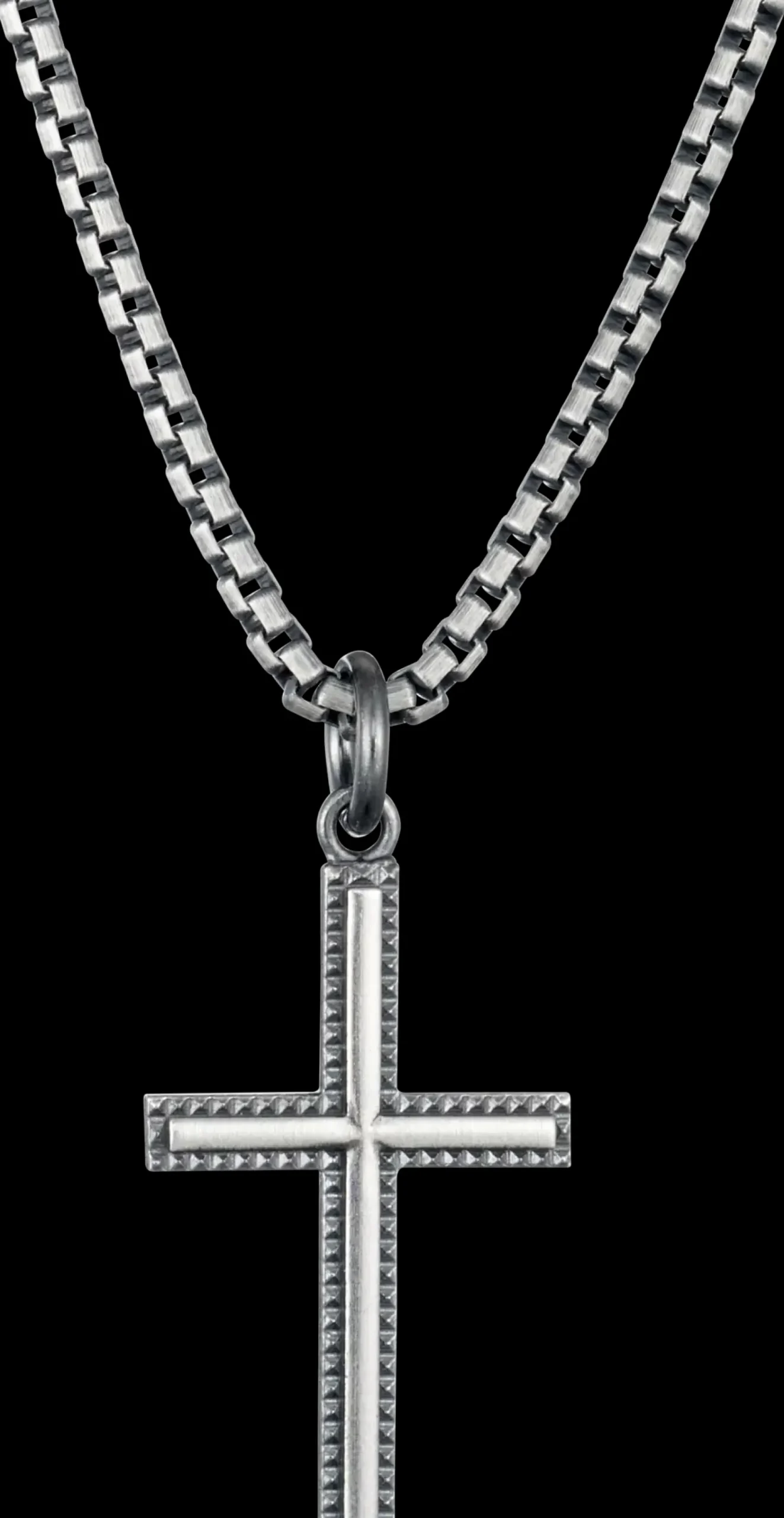 Lumoava Korut|Korut<Ilmari risti