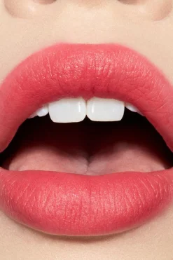 Powder Kiss Hazy Matte Lipstick -huulipuna 3,5 g Huulimeikit