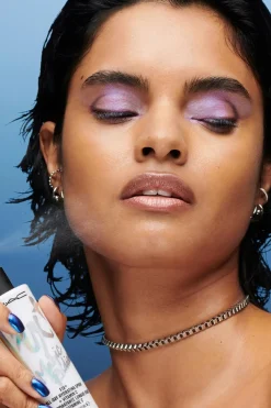 Online MAC Fix+ Magic Radiance kasvosuihke 100 ml Kasvomeikit