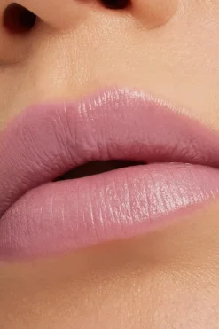 Hot MAC Macximal Sleek Satin Lipstick huulipuna 3,5 g Huulimeikit