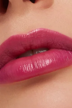 Hot MAC Macximal Sleek Satin Lipstick huulipuna 3,5 g Huulimeikit