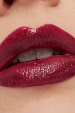 Hot MAC Macximal Sleek Satin Lipstick huulipuna 3,5 g Huulimeikit