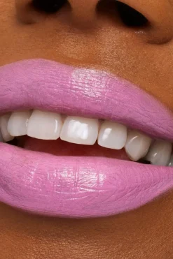 Hot MAC Macximal Sleek Satin Lipstick huulipuna 3,5 g Huulimeikit