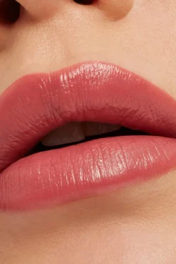 Hot MAC Macximal Sleek Satin Lipstick huulipuna 3,5 g Huulimeikit