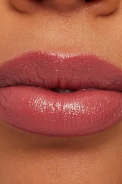 Hot MAC Macximal Sleek Satin Lipstick huulipuna 3,5 g Huulimeikit