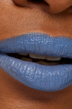 Hot MAC Macximal Sleek Satin Lipstick huulipuna 3,5 g Huulimeikit