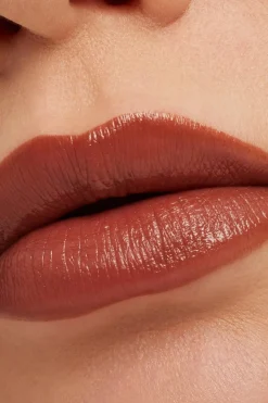 Hot MAC Macximal Sleek Satin Lipstick huulipuna 3,5 g Huulimeikit