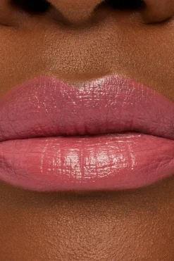 Hot MAC Macximal Sleek Satin Lipstick huulipuna 3,5 g Huulimeikit