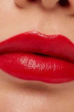 Hot MAC Macximal Sleek Satin Lipstick huulipuna 3,5 g Huulimeikit