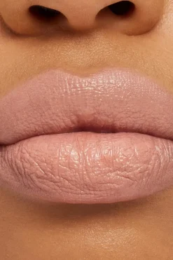 Hot MAC Macximal Sleek Satin Lipstick huulipuna 3,5 g Huulimeikit