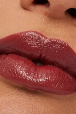 Hot MAC Macximal Sleek Satin Lipstick huulipuna 3,5 g Huulimeikit