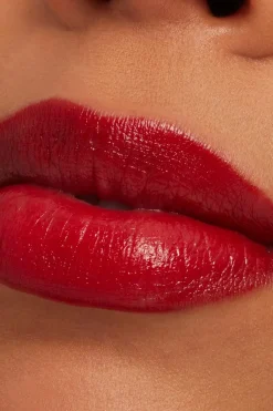 Hot MAC Macximal Sleek Satin Lipstick huulipuna 3,5 g Huulimeikit