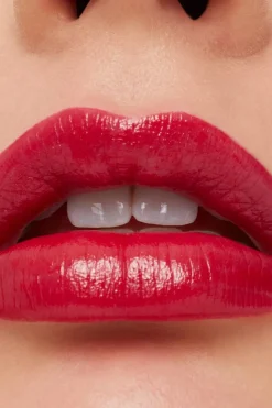 Hot MAC Macximal Sleek Satin Lipstick huulipuna 3,5 g Huulimeikit