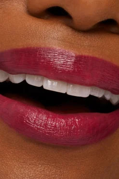 Hot MAC Macximal Sleek Satin Lipstick huulipuna 3,5 g Huulimeikit