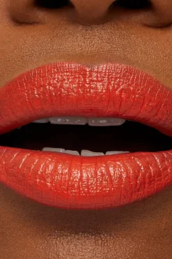 Hot MAC Macximal Sleek Satin Lipstick huulipuna 3,5 g Huulimeikit