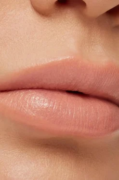 Hot MAC Macximal Sleek Satin Lipstick huulipuna 3,5 g Huulimeikit