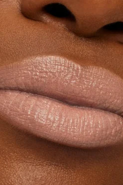 Hot MAC Macximal Sleek Satin Lipstick huulipuna 3,5 g Huulimeikit