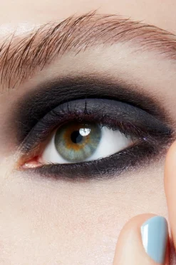 Sale MAC Matte Eye Shadow Pro Palette luomivärinappi 1,5 g Silmämeikit