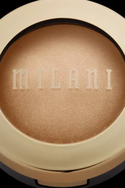 Outlet Cosmetics Baked Highlighter korostusväri 8 g Kasvomeikit