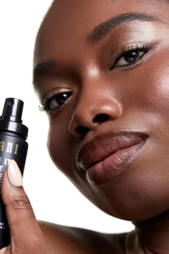 Discount Cosmetics Setting Spray Matte Charcoal meikinkiinnityssuihke 60 ml Kasvomeikit