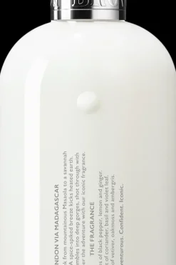 Molton Brown Vartalonhoito<Re-Charge Black Pepper Body Lotion vartalovoide 300 ml