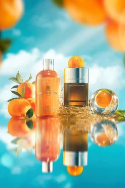 Molton Brown Vartalonhoito<Sunlit Clementine & Vetiver Bath & Shower Gel suihkugeeli 300 ml