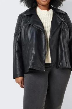 Noisy May Pluskoot|Takit<Curve NMRubina/Rebel bikertakki