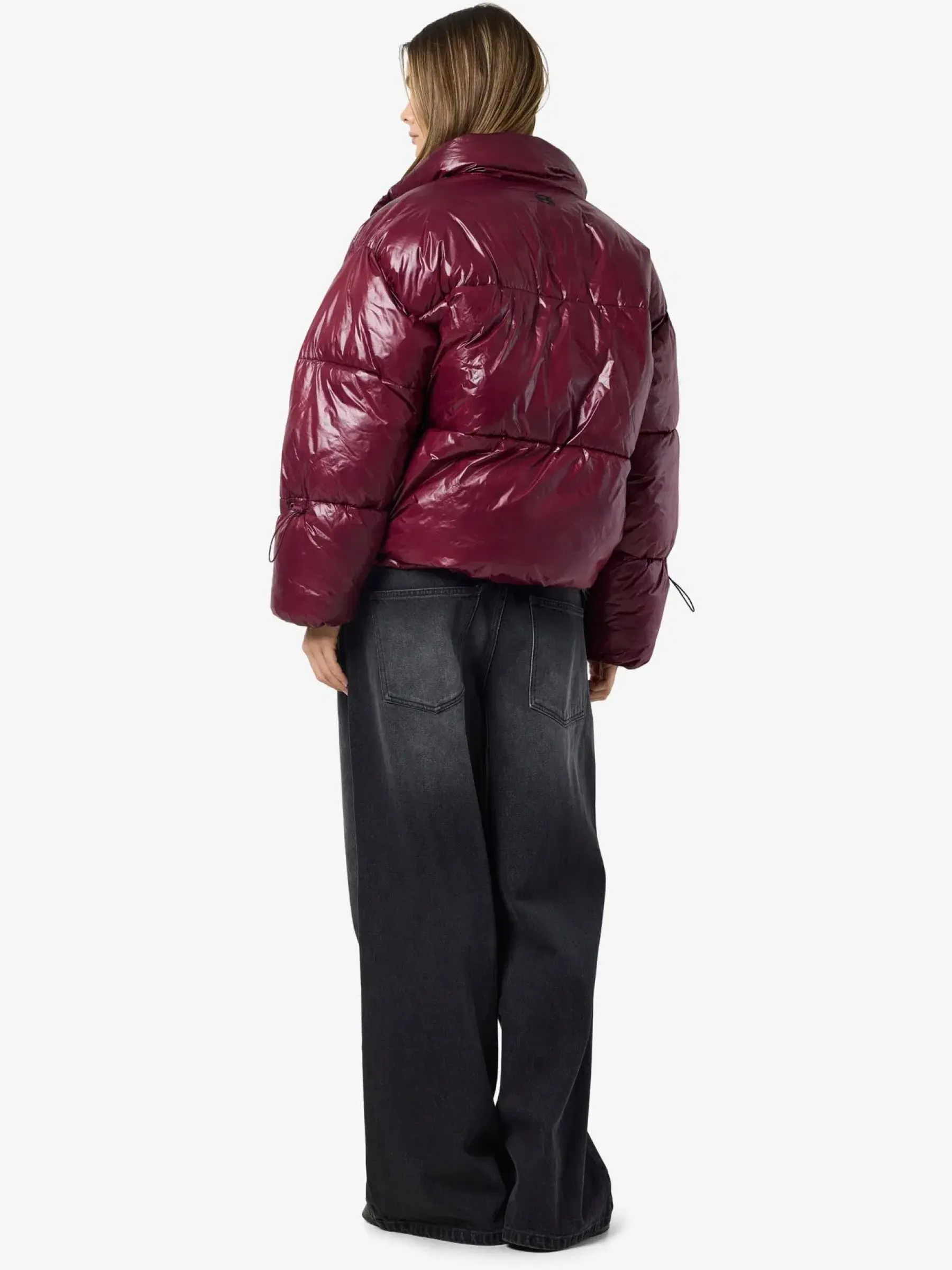 Noisy May Takit<NMAllie shiny puffer short