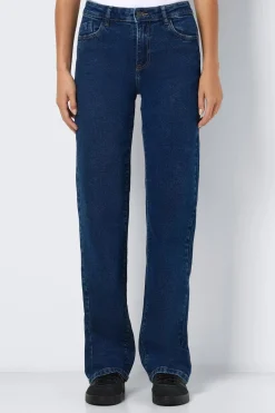 Noisy May Farkut<Nmyolanda farkut