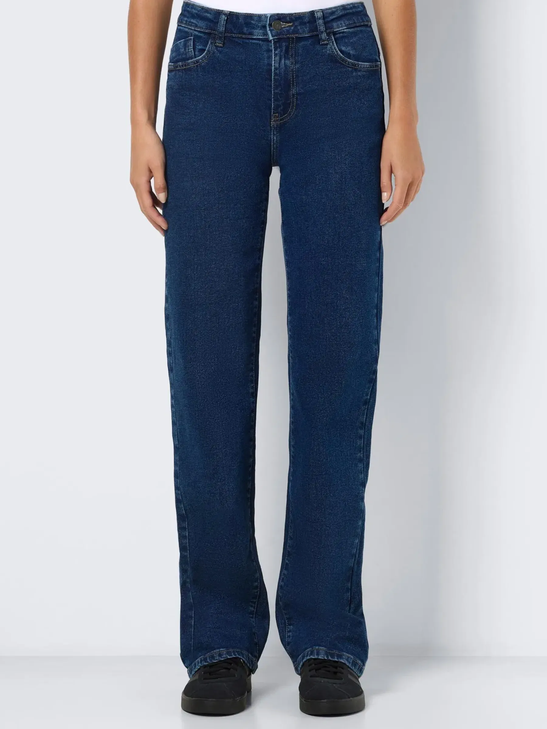 Noisy May Farkut<Nmyolanda farkut