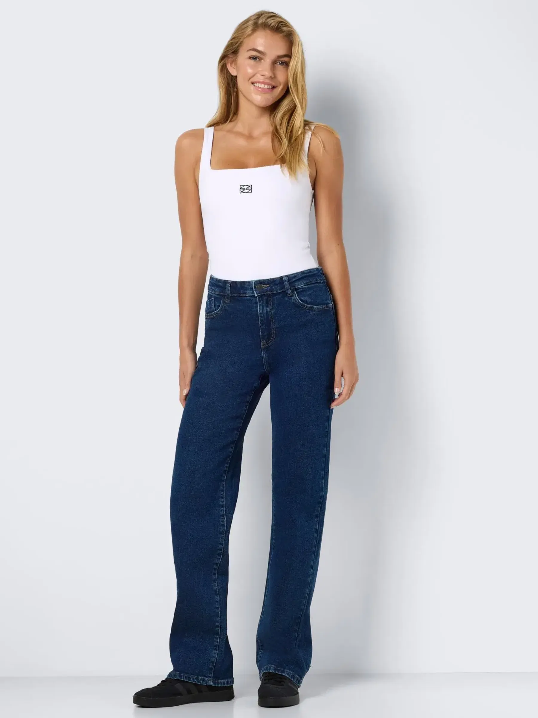 Noisy May Farkut<Nmyolanda farkut