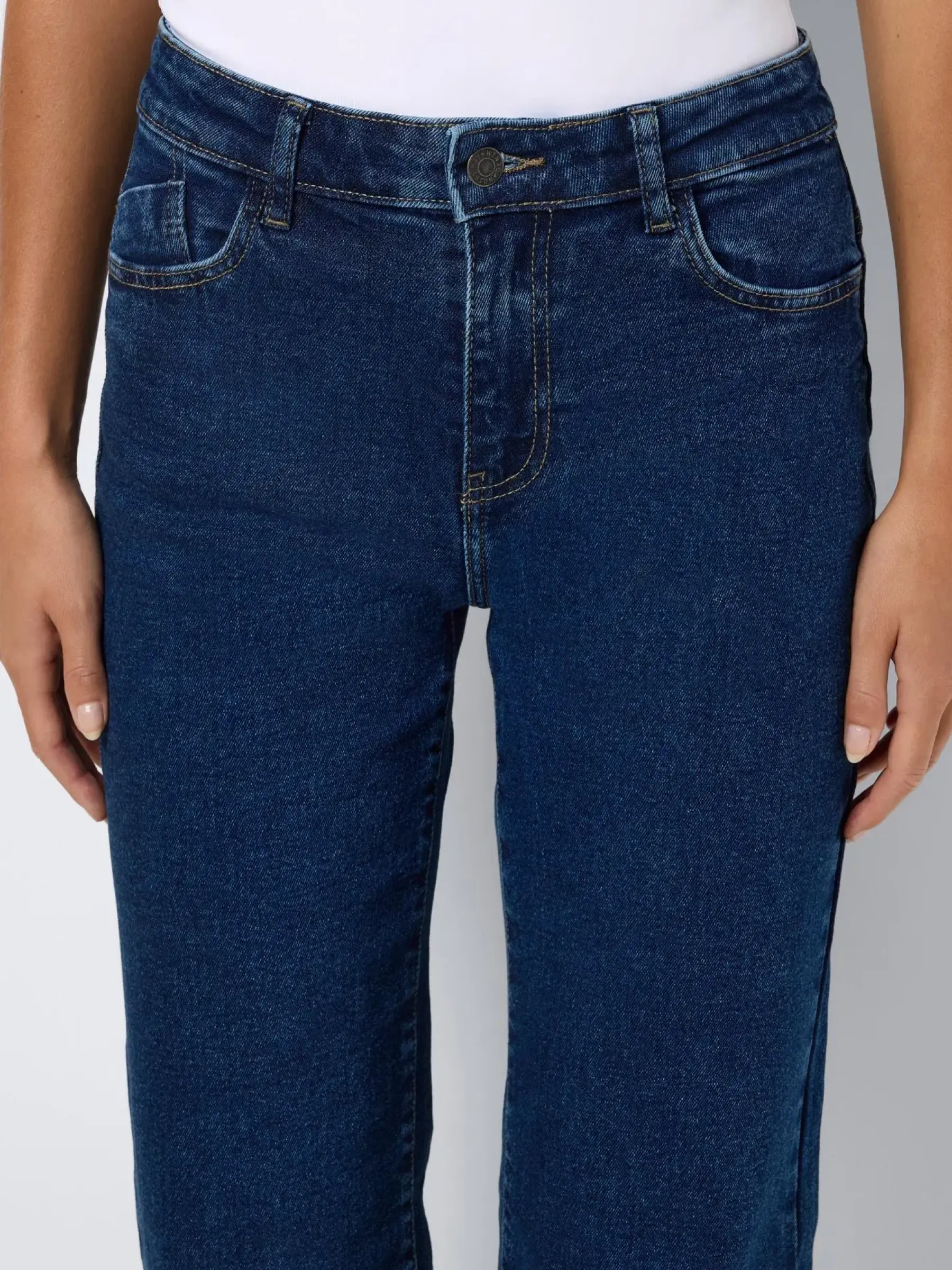 Noisy May Farkut<Nmyolanda farkut