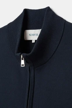 Norvie Neuleet<saint liivi