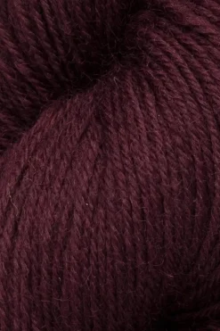 Novita Villalangat<lanka x Laine 4PLY 100 g Deep Burgundy 7821