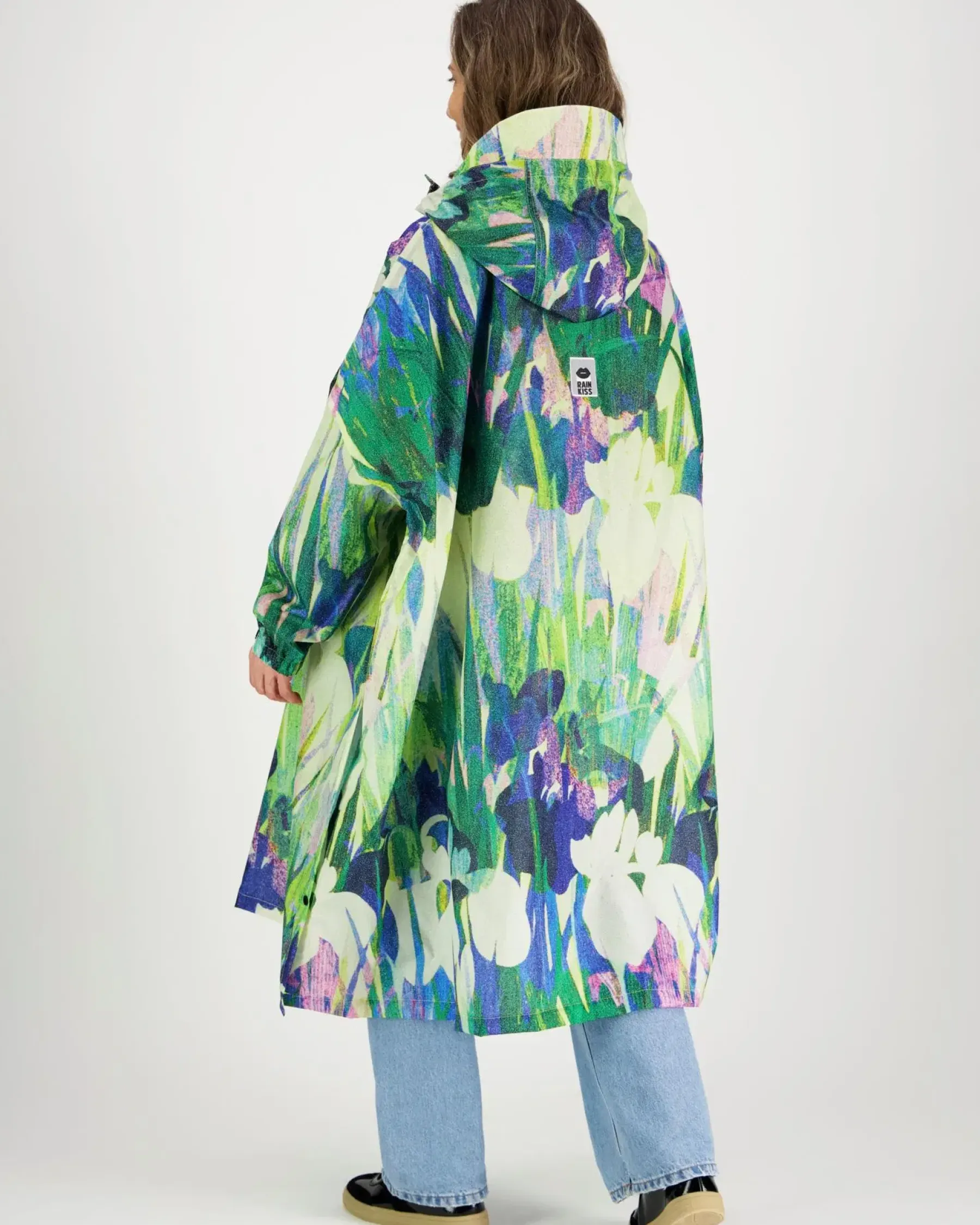 Hot Lily sadeviitta Takit