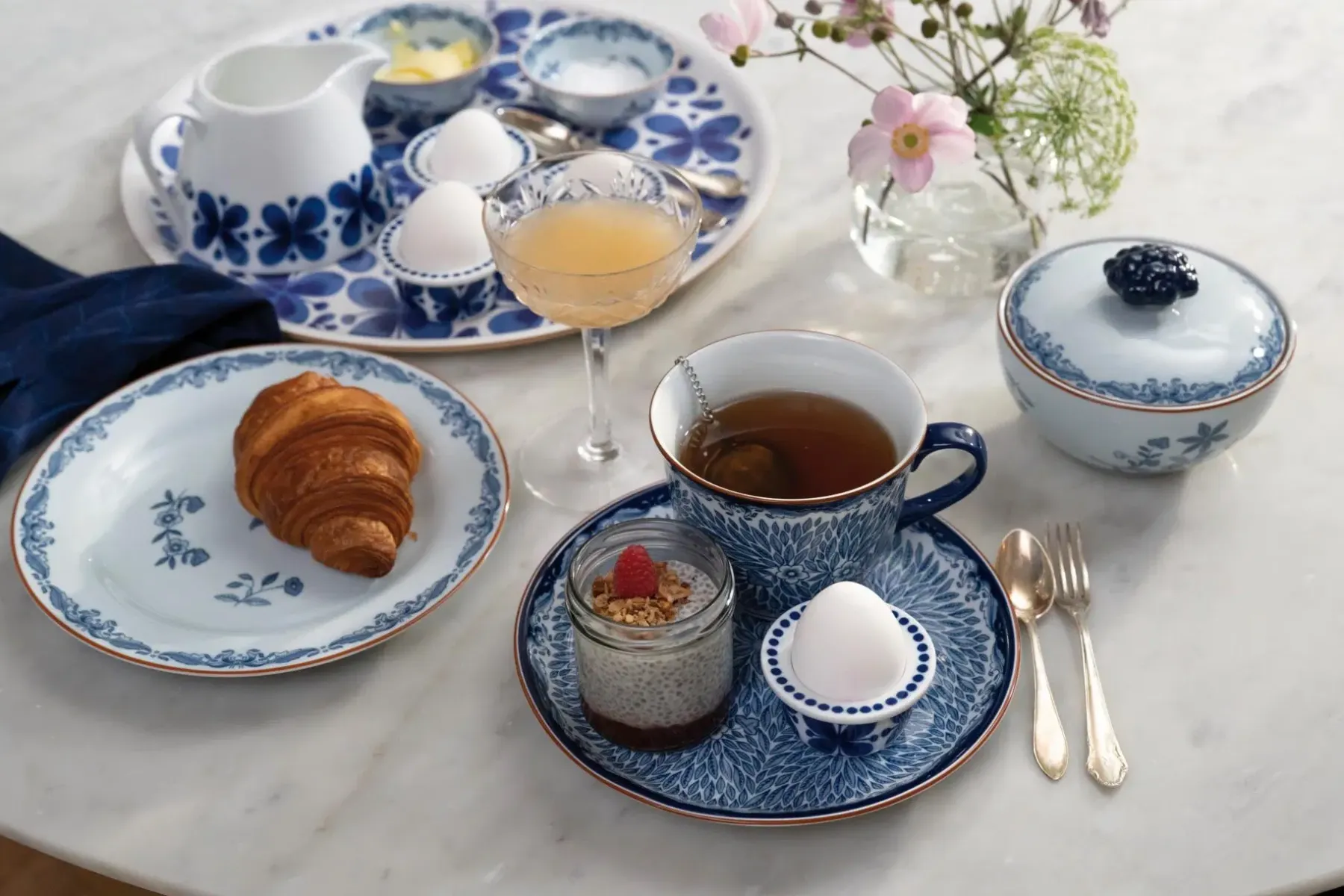 Outlet Ostindia Floris muki 0,4 L sininen Mukit Ja Kupit