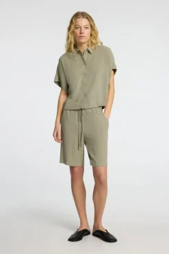 SELECTED Housut<Femme SLFViva shortsit