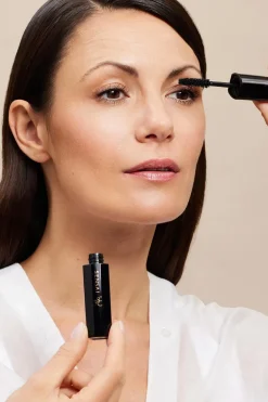 Outlet Lash Volumiser Mascara 38°C ripsiväri 10 ml J-Beauty|Silmämeikit