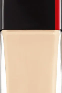 Shiseido J-Beauty|Kasvomeikit<Radiant Lifting Foundation meikkivoide 30 ml