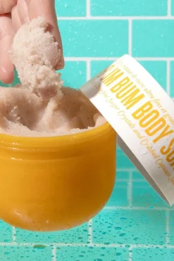 Discount Bum Bum Body Scrub vartalokuorinta 220 g Vartalonhoito