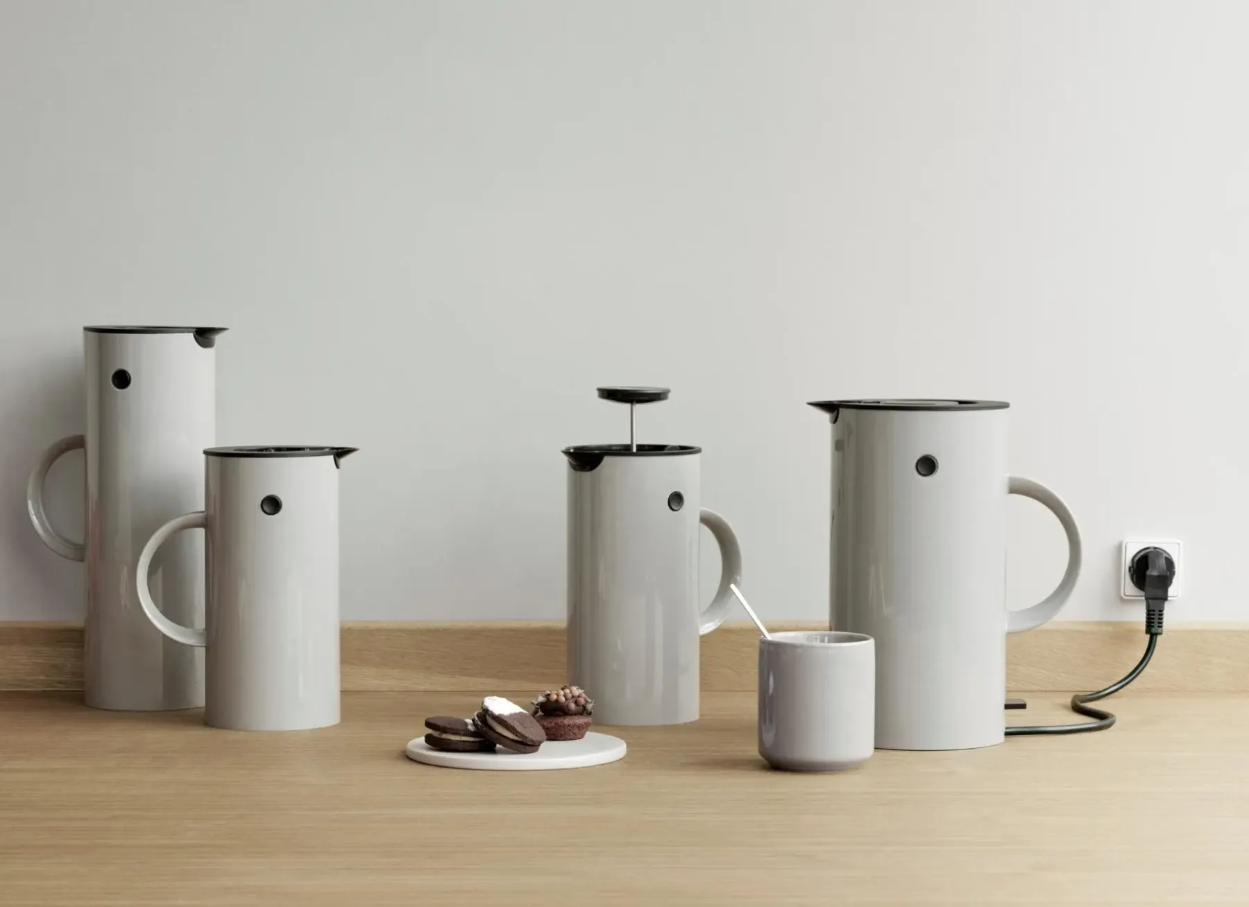 Stelton Tarjoiluastiat<EM77 termoskannu 1,0 l, vaaleanharmaa