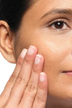 Sale Aloe 2% + NAG 2% Solution Seerumi 30 ml Kasvojenhoito