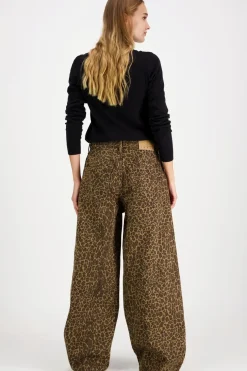 Charlie mr loose wide leo farkut Farkut