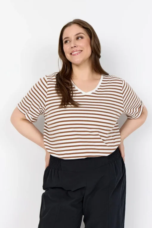 Wasabi Concept Pluskoot|Paidat Ja Topit<t-paita