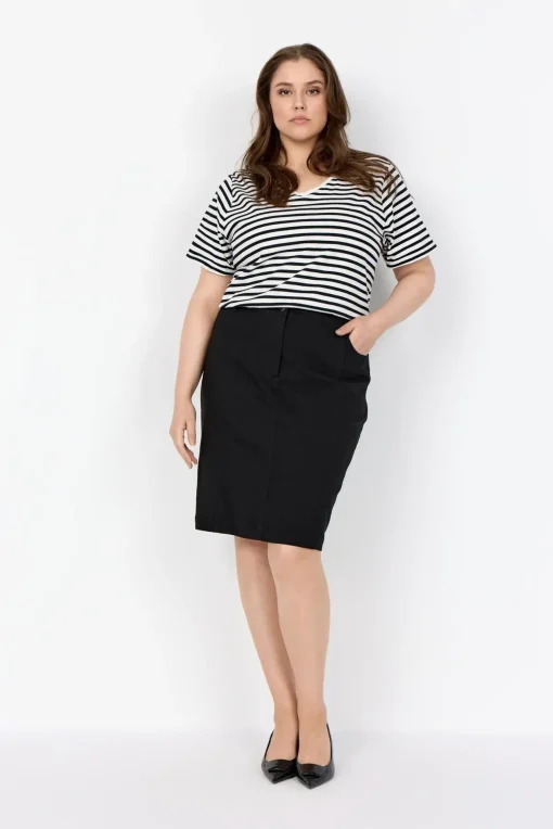 Wasabi Concept Pluskoot|Paidat Ja Topit<t-paita