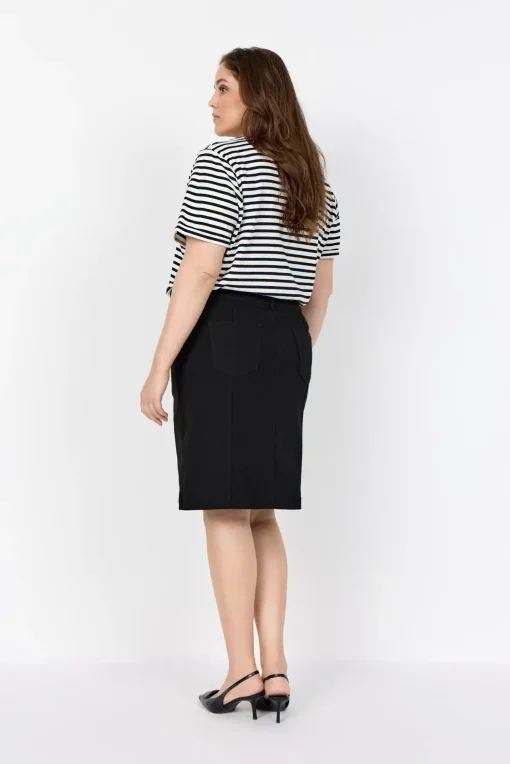 Wasabi Concept Pluskoot|Paidat Ja Topit<t-paita