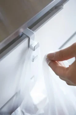 Tower koukku kaapinoveen 7,2x1,5x3,8 cm, valkoinen 2kpl/pkt Muut Kalusteet